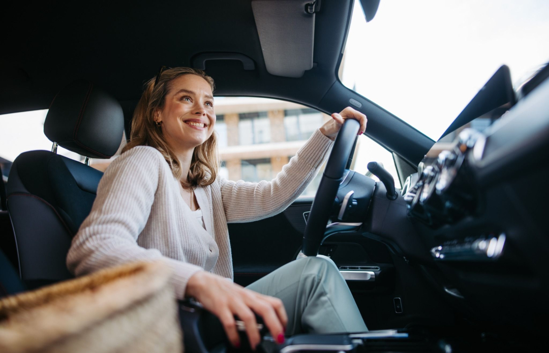 Auto Femme Sourire